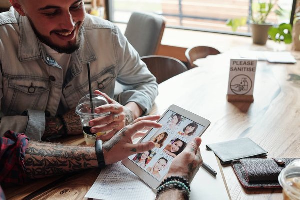 Meilleur site de rencontre libertines : complétez bien votre profil